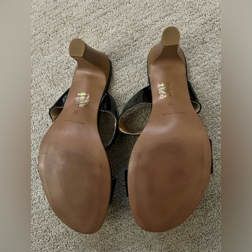 Heels - Picture 6 of 6